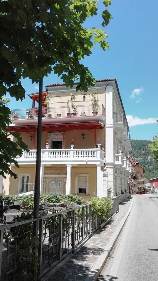 Hotel Mazzocca Caramanico Terme Bagian luar foto